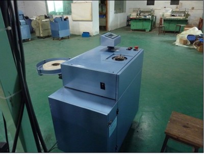 電機(jī)定子槽絕緣紙插紙機(jī) 華源電機(jī)設(shè)備制造商家_設(shè)備欄目